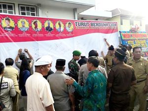 Bersama Pemkab, TNI dan Tokoh Masyarakat, Polres BU Deklarasi Anti Teroris dan Radikalisme