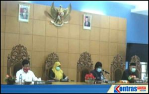7 Fraksi DPRD BU Menyatakan Menerima Raperda Nomor 14 Tahun 2016 Menjadi Perda