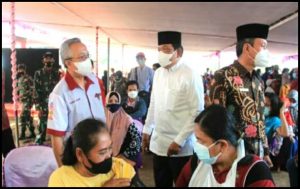Hingga Ke Perkebunan, Bupati Mian Jemput Bola Vaksinasi