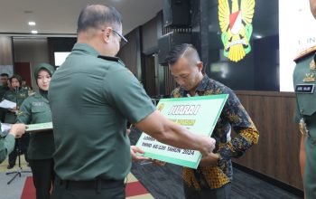 Ismail Yugo Raih Juara Pertama Lomba Karya Jurnalistik yang Digelar TNI  Angkatan Darat