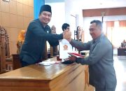 Pandangan Fraksi Terhadap Tiga Raperda Disampaikan Dalam Paripurna DPRD BU
