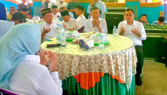 Ribuan Pendukung Pasangan Rahmat – Tarmizi Padati Deklarasi dan Antar ke KPU Benteng