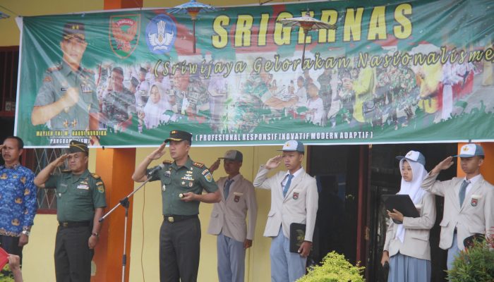 Tanamkan Nasionalisme Melalui Program Srigernas, Dandim 0423/BU Pimpin Upacara di SMKN 1 BU