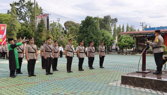 Tingkatkan Kualitas Pelayanan Kepada Masyarakat, Kapolres Bengkulu Utara Pimpin Sertijab Sejumlah Pejabat Utama dan Kapolsek Enggano